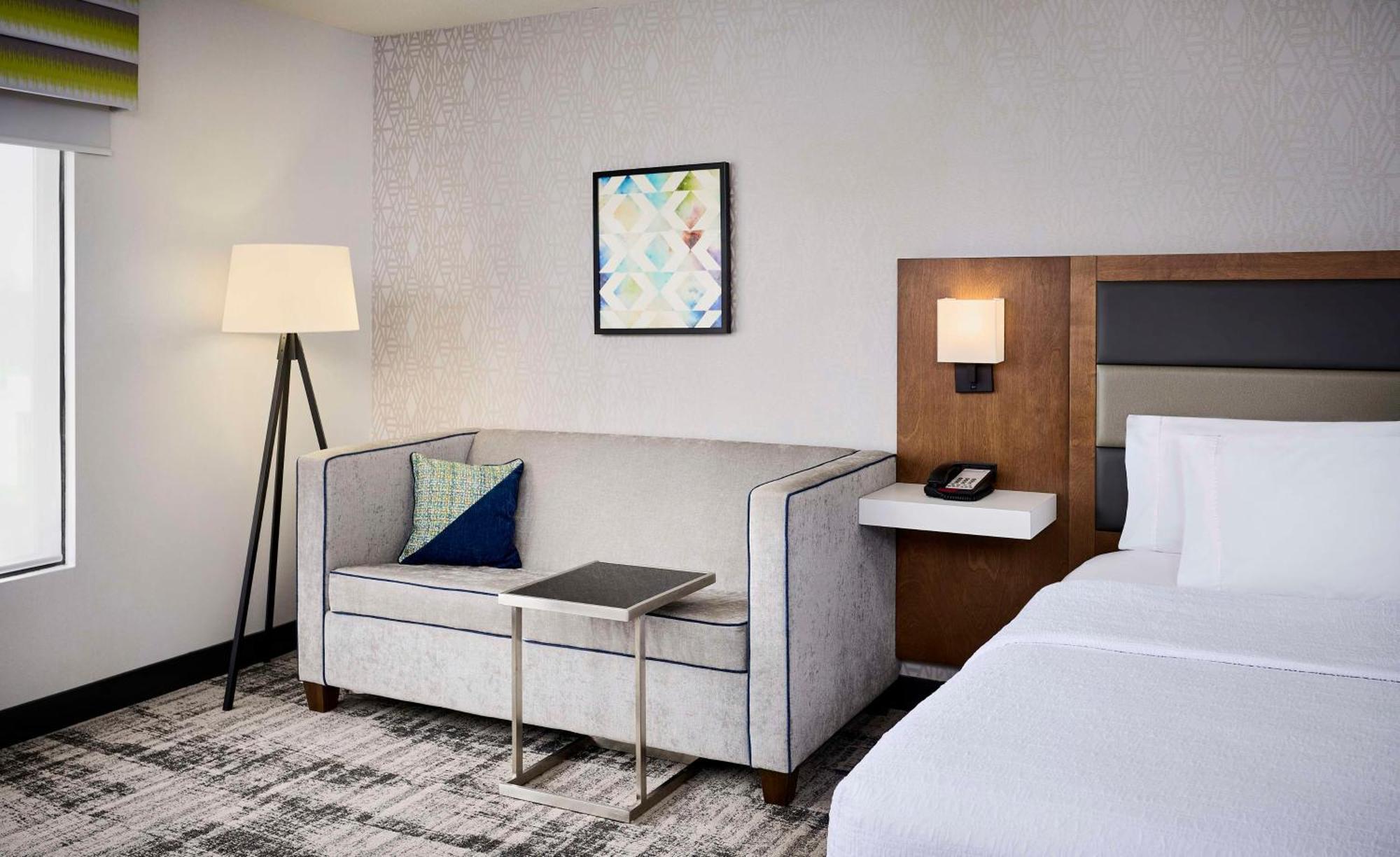 Hampton Inn & Suites By Hilton Γουίντσορ Εξωτερικό φωτογραφία