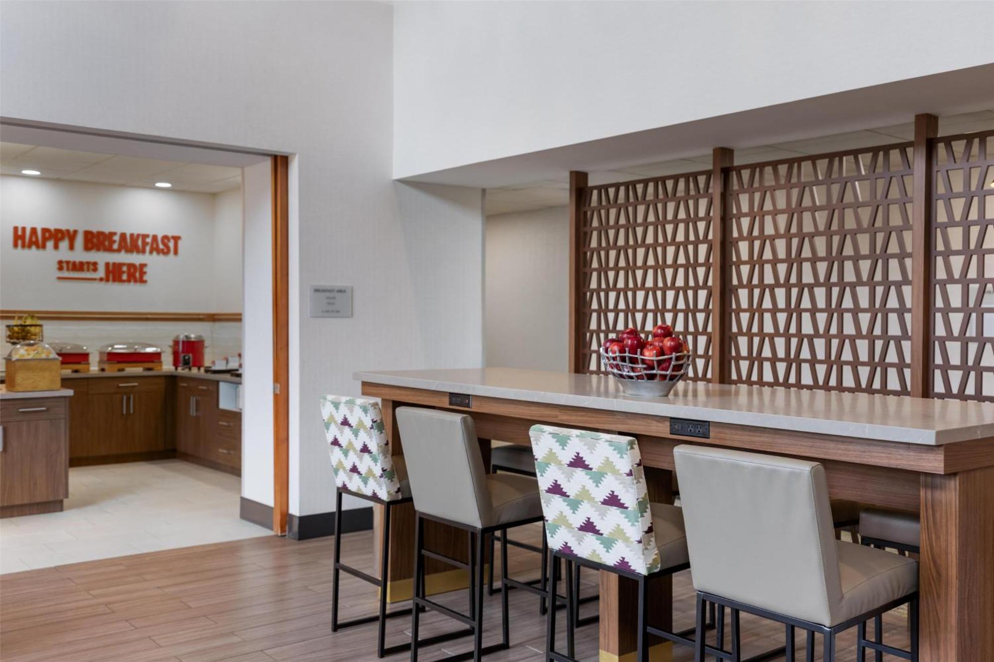 Hampton Inn & Suites By Hilton Γουίντσορ Εξωτερικό φωτογραφία