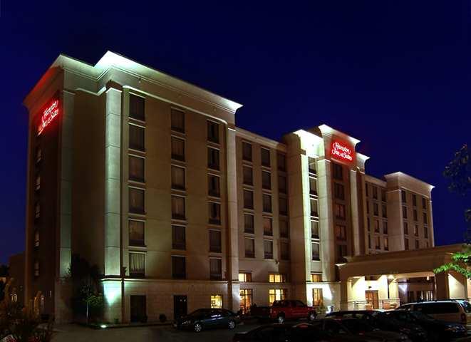 Hampton Inn & Suites By Hilton Γουίντσορ Εξωτερικό φωτογραφία